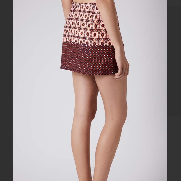 TOPSHOP Red tile border skirt 4 - Picture 4 of 10